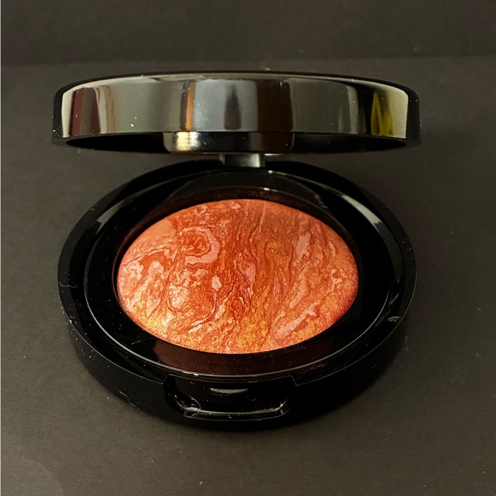 Laura Geller Baked Blush-n-Brighten Marbleized Blush in Tropic Hues .16oz 4.5g - Picture 2 of 3